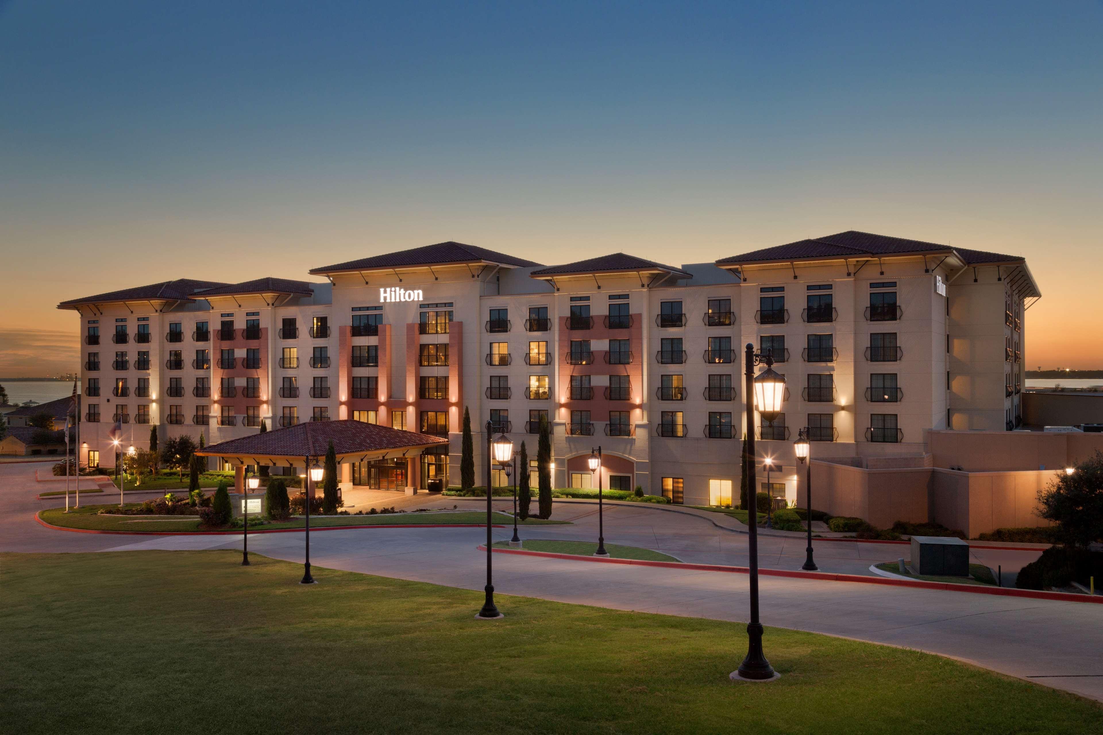 Hilton Dallas/Rockwall Lakefront Hotel מראה חיצוני תמונה